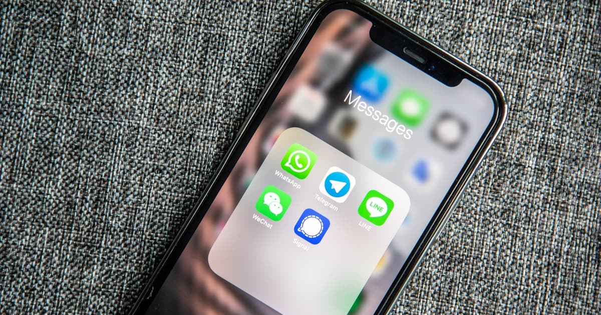 How Automatic SMS Confirmations Reduce No-Shows by Up to 40%